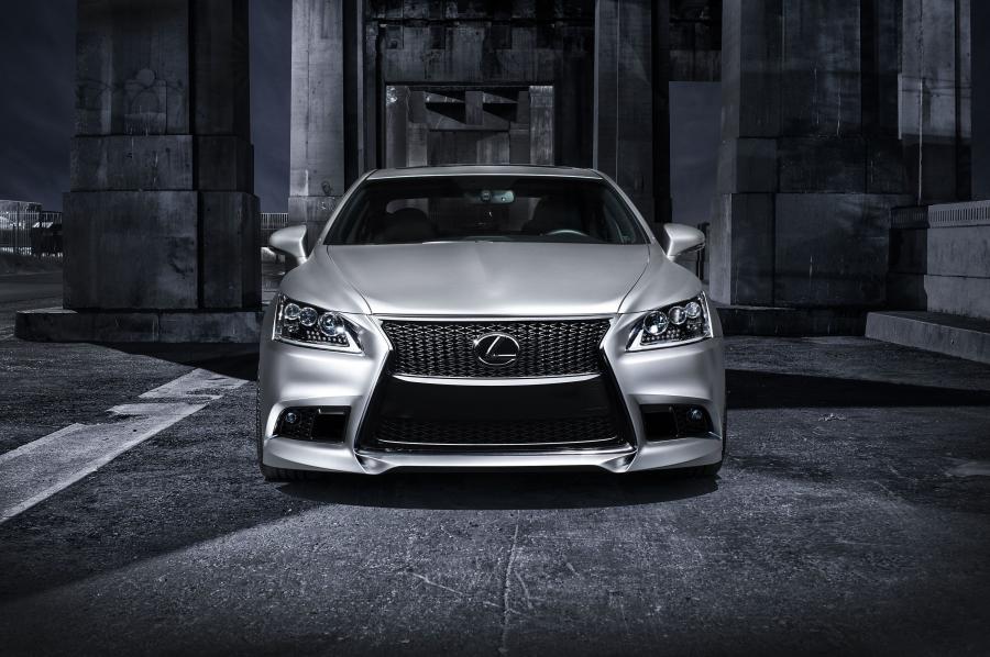  Lexus LS460 F-Sport by Five Axis 2012 года  (фото 1 из 7)